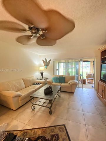 432 Bennington Lane 432, Lake Worth, FL 33467