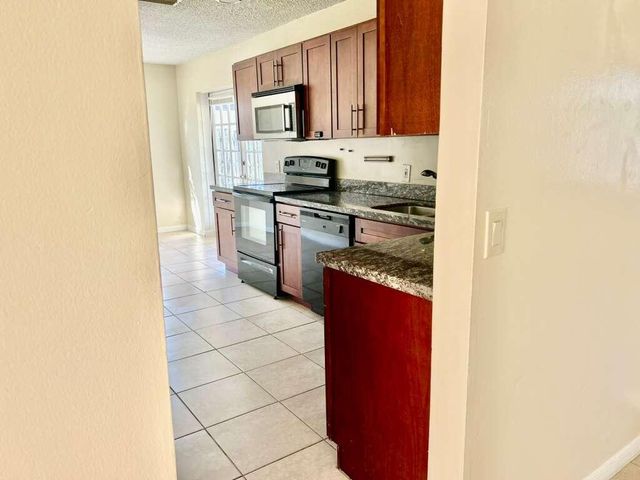 2505 NW 105th Lane, Sunrise, FL 33322