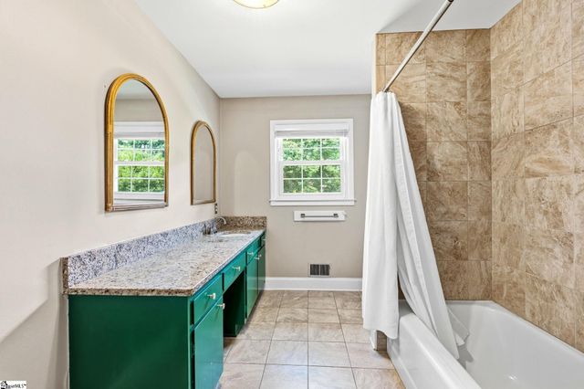 17 Randy Drive, Taylors, SC 29687