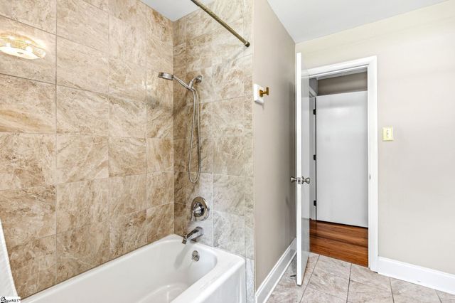 17 Randy Drive, Taylors, SC 29687