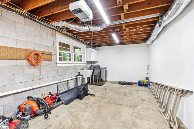 17 Randy Drive, Taylors, SC 29687