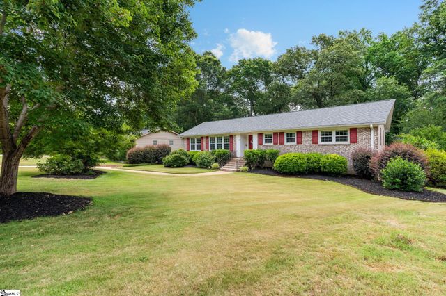 17 Randy Drive, Taylors, SC 29687