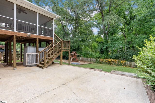17 Randy Drive, Taylors, SC 29687