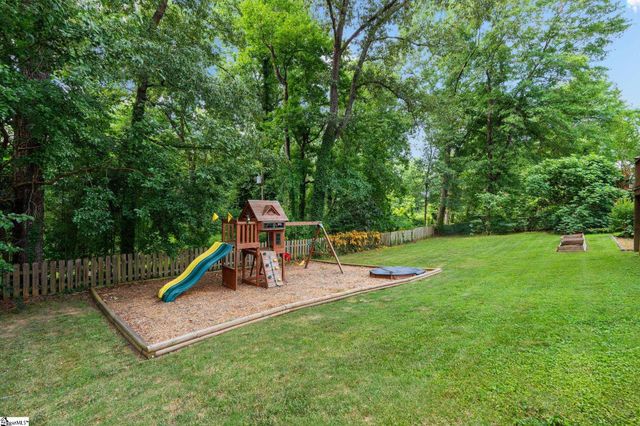 17 Randy Drive, Taylors, SC 29687
