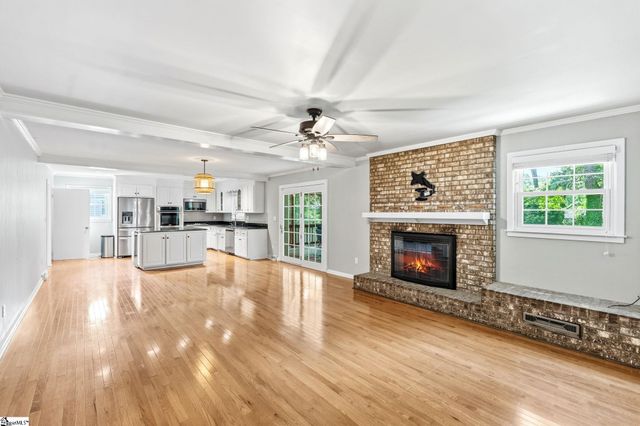17 Randy Drive, Taylors, SC 29687