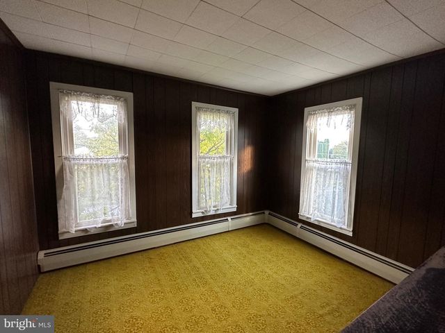 511 KUTZTOWN RD, Myerstown, PA 17067