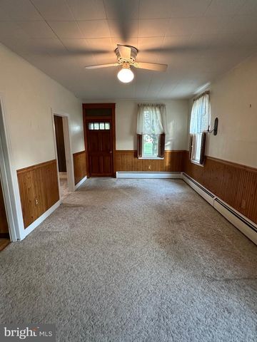 511 KUTZTOWN RD, Myerstown, PA 17067