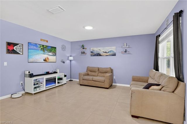 1829 NW 15th ST, Cape Coral, FL 33993