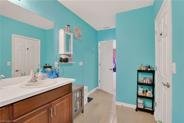 1829 NW 15th ST, Cape Coral, FL 33993