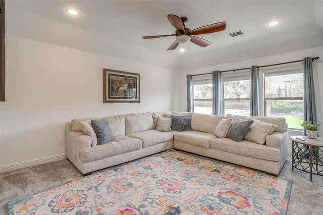 1030 Crown Valley Drive, Weatherford, TX 76087