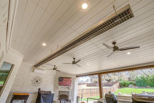 1030 Crown Valley Drive, Weatherford, TX 76087