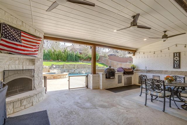 1030 Crown Valley Drive, Weatherford, TX 76087