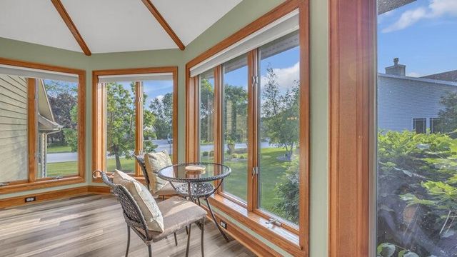 332 River Oaks DRIVE, Sheboygan Falls, WI 53085