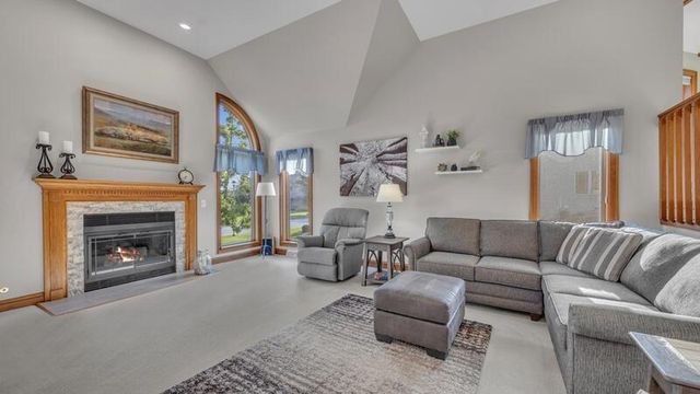 332 River Oaks DRIVE, Sheboygan Falls, WI 53085