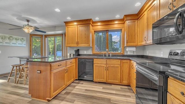 332 River Oaks DRIVE, Sheboygan Falls, WI 53085