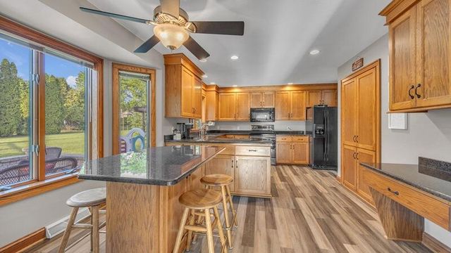 332 River Oaks DRIVE, Sheboygan Falls, WI 53085