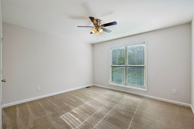 525 Bob Perry Rd, Bethpage, TN 37022
