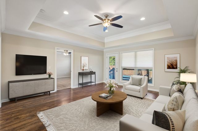 525 Bob Perry Rd, Bethpage, TN 37022