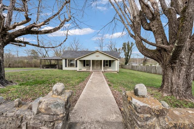 212 Saint Clair St, Tracy City, TN 37387