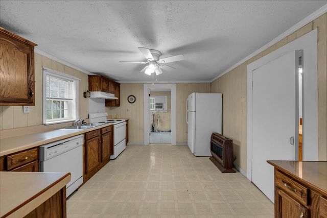 212 Saint Clair St, Tracy City, TN 37387