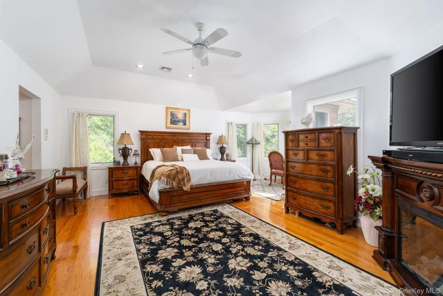 2 Spring Hill Road, Saint James, NY 11780