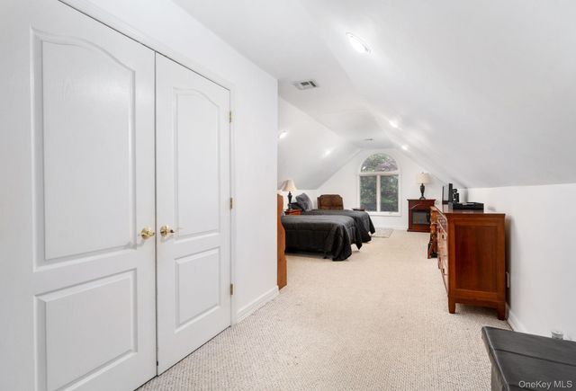 2 Spring Hill Road, Saint James, NY 11780