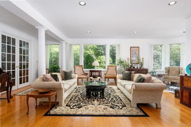 2 Spring Hill Road, Saint James, NY 11780