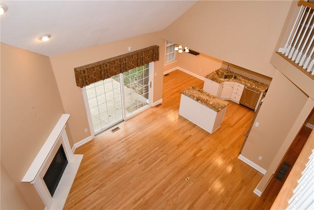 408 Kingsberry Circle, Mt Lebanon, PA 15234