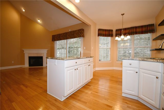 408 Kingsberry Circle, Mt Lebanon, PA 15234