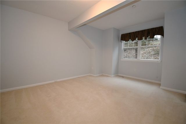 408 Kingsberry Circle, Mt Lebanon, PA 15234