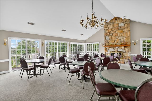 408 Kingsberry Circle, Mt Lebanon, PA 15234