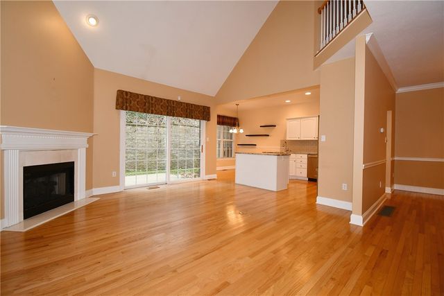 408 Kingsberry Circle, Mt Lebanon, PA 15234