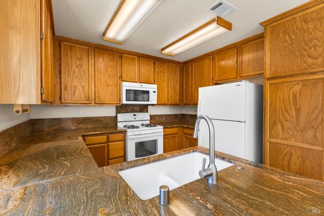 1109 Syracuse Cir, Vacaville, CA 95687