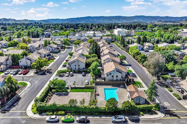 1109 Syracuse Cir, Vacaville, CA 95687