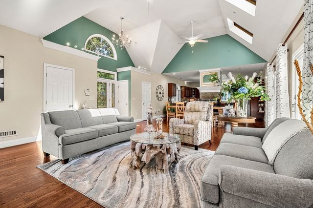 1204 Broadway, Haverhill, MA 01832