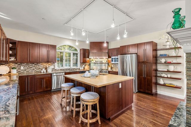 1204 Broadway, Haverhill, MA 01832