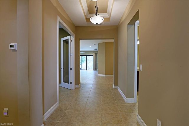 8181 Venetian Pointe DR, Fort Myers, FL 33908