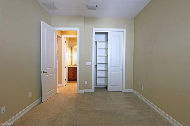 8181 Venetian Pointe DR, Fort Myers, FL 33908