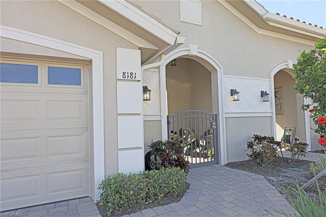 8181 Venetian Pointe DR, Fort Myers, FL 33908
