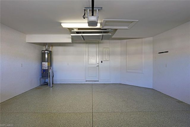 8181 Venetian Pointe DR, Fort Myers, FL 33908