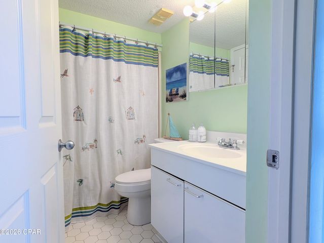 7205 Thomas Drive E704, Panama City Beach, FL 32408