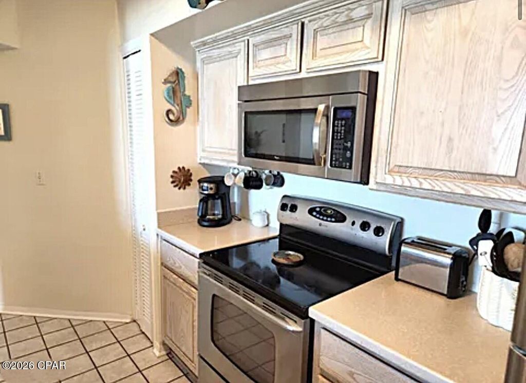 Image 5 of property listing at 7205 Thomas Drive E704, Panama City Beach, FL 32408