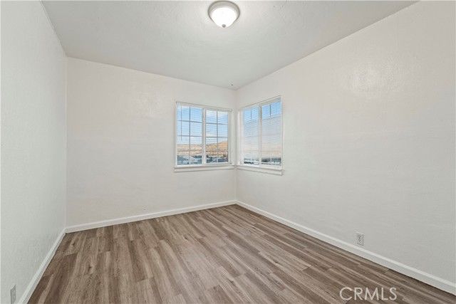 536 E Fredricks, Barstow, CA 92311