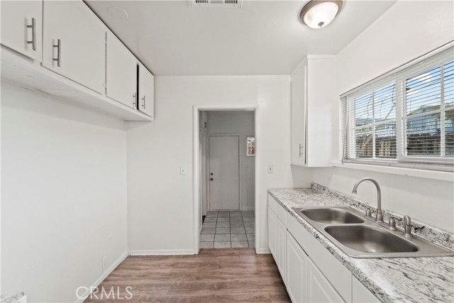 536 E Fredricks, Barstow, CA 92311