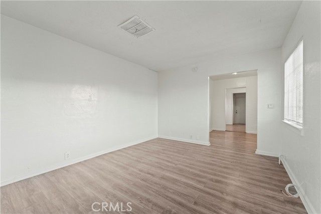 536 E Fredricks, Barstow, CA 92311