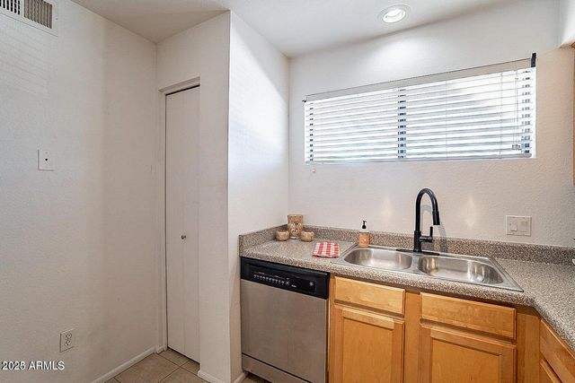 11640 N 51ST Avenue 248, Glendale, AZ 85304