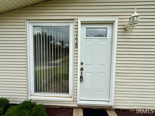 135 E Ridgeview Drive, Bloomington, IN 47401