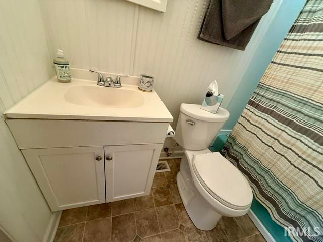 135 E Ridgeview Drive, Bloomington, IN 47401
