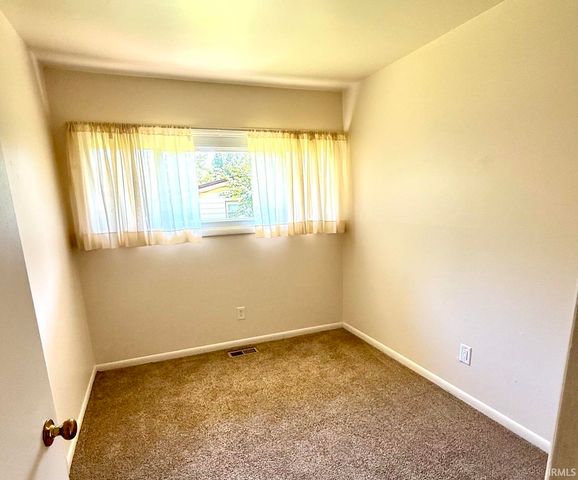 135 E Ridgeview Drive, Bloomington, IN 47401