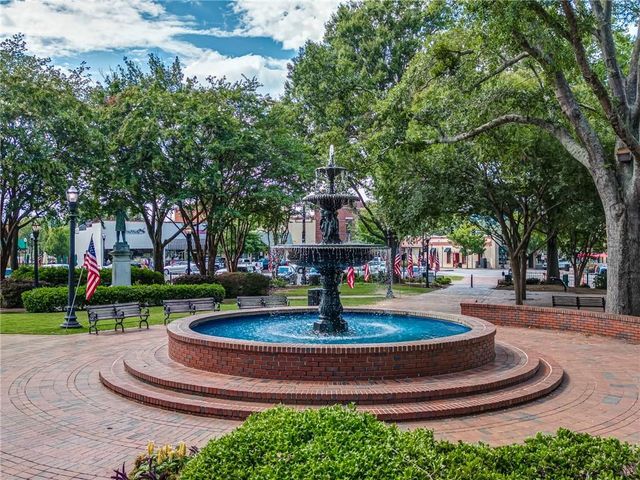 3241 Wildwood SW Drive, Marietta, GA 30060